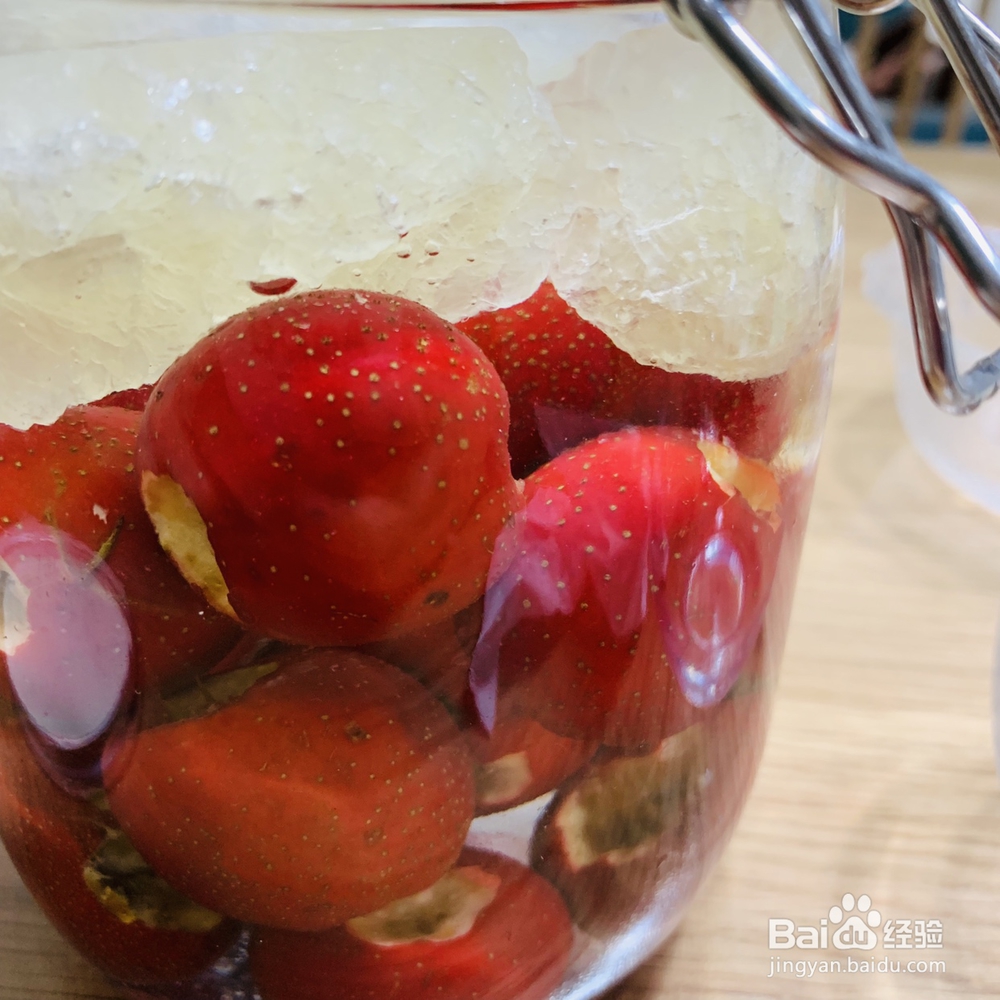 香气浓郁的石榴酒山楂酒