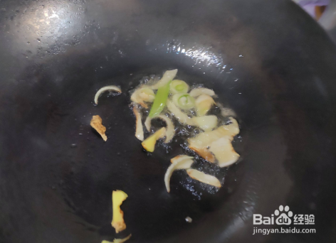 芹菜小河虾的做法