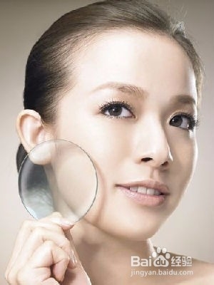 四种化妆水用法让保湿效果翻倍