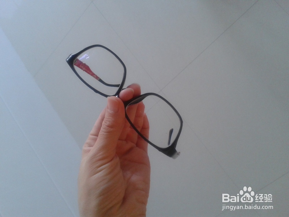 怎样清洗眼镜不会产生划痕