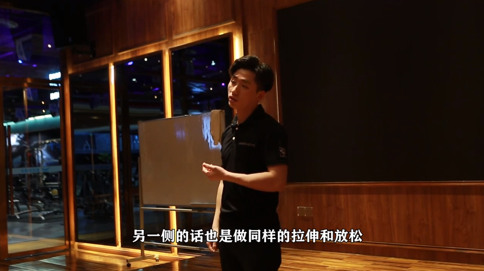 肩颈放松训练,防止头部前引