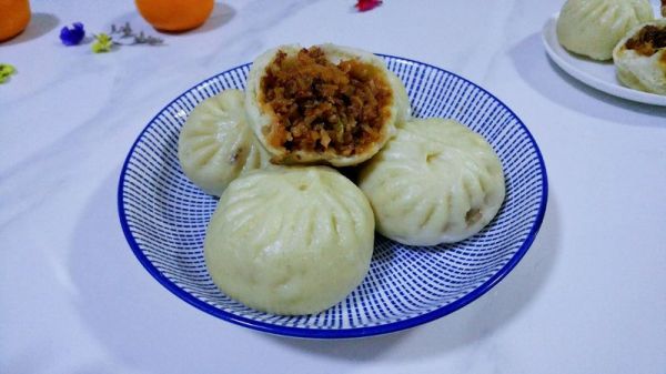 胭脂萝卜酱肉包