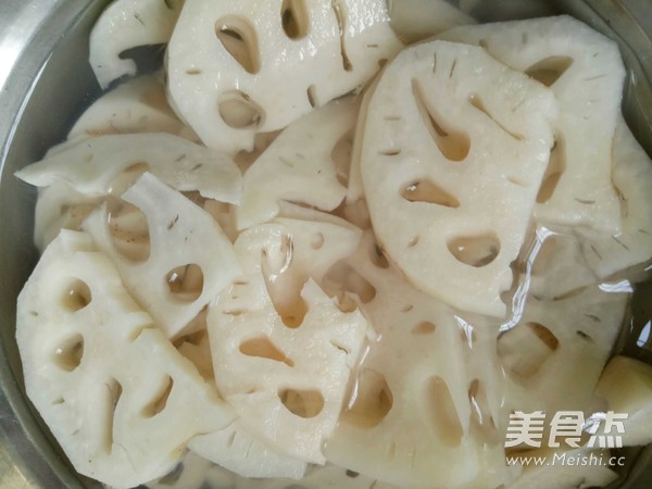 凉拌藕的家常做法