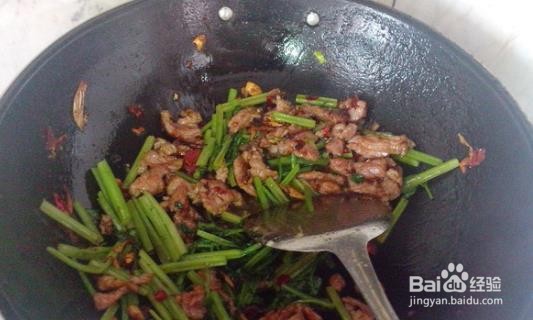 如何做家常的芹菜炒肉