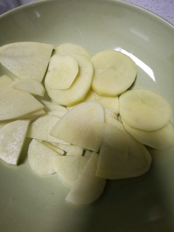 土豆沙拉三明治