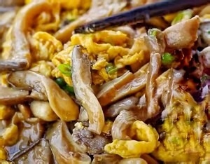 健康养生佳品平菇炒鸡蛋的做法