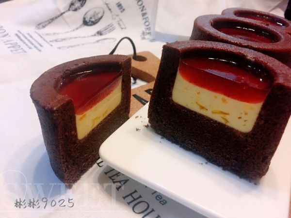 百香果慕斯杯子蛋糕