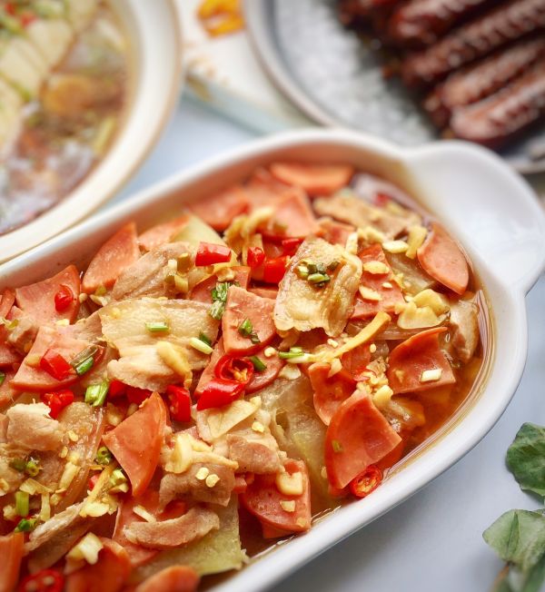 五花肉火腿蒸冬瓜