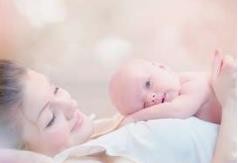 宝宝不吃辅食只吃母乳怎么办