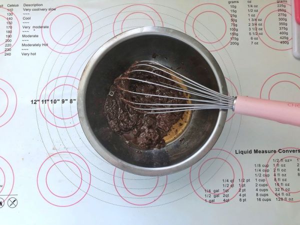 巧克力果酱慕斯蛋糕