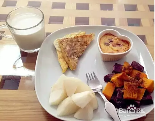 早上起来,第一口吃什么才最健康?