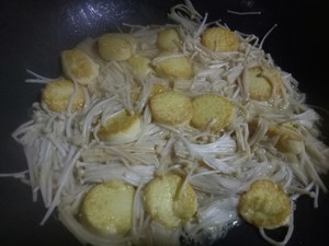 金针菇炒豆腐呦