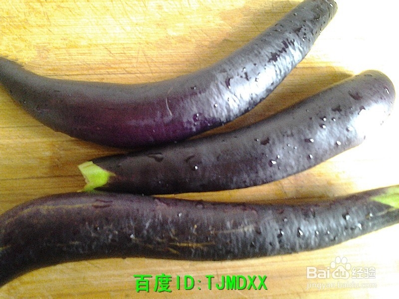 怎么做唇齿留香的肉炒细长茄子