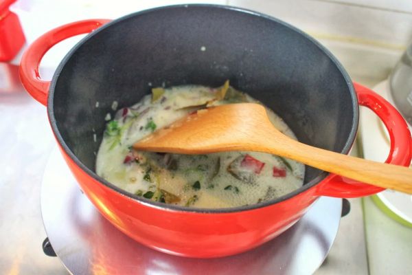 白葡萄酒焗青口