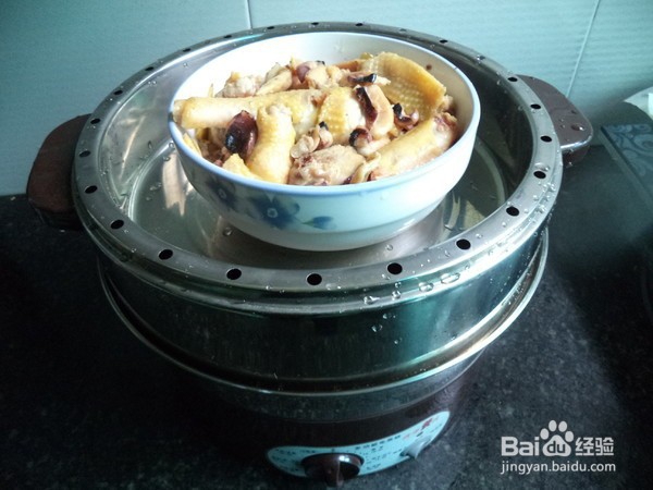 如何制作墨鱼蒸土鸡
