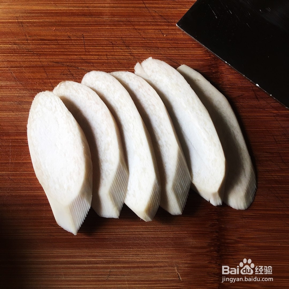一个人做番茄汁杏鲍菇鸡胸