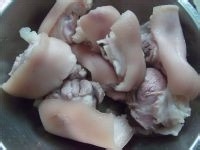 在家自制丰胸美容烫--木瓜玉米猪蹄汤