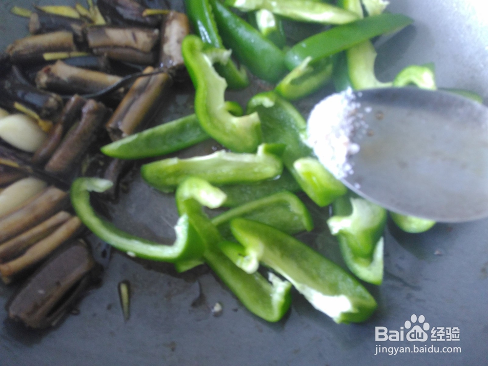 浓香好吃的甜椒爆黄鳝的做法