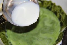 好吃的抹茶布丁