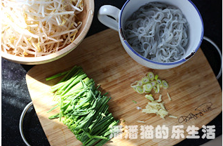 青蒜豆芽炒粉条