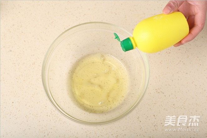 美味的戚风蛋糕卷