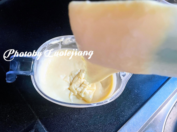 肉桂苹果花纸杯蛋糕