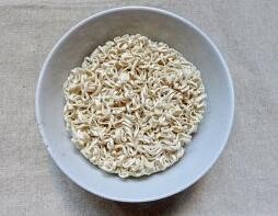 简单省事易学的-豆芽拌面