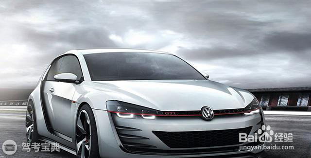 自动挡汽车上下坡，怎么行驶？