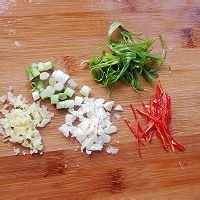 私房菜之清蒸金针鱿鱼圈的秘制做法