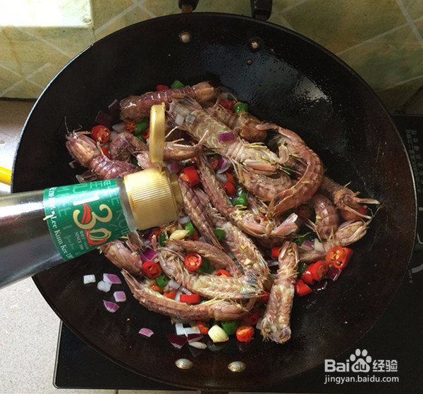 如何做出好吃的香辣美味皮皮虾