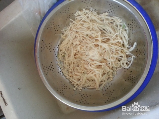 菠菜金针肉～一道很好吃的荤菜