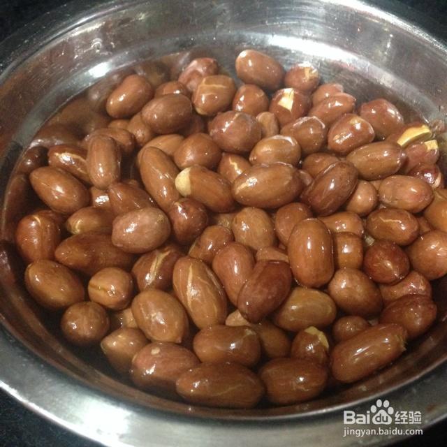 非常简单的肉丁花生米