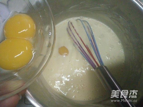 拉花轻乳酪蛋糕