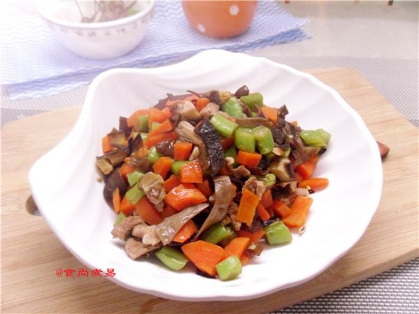 胡萝卜四季豆肉丁