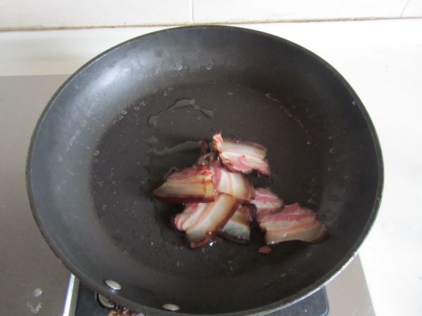 豆豉腊肉煸花菜