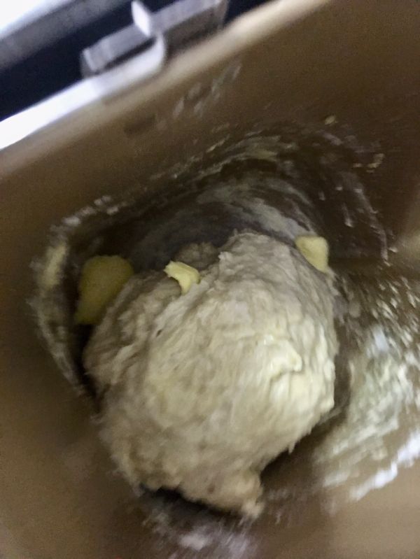 蓝莓果酱烤面包