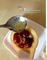 润肺止咳的桂花枸杞酿苹果