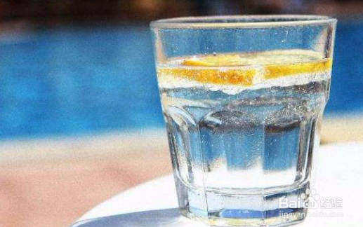 李子园甜牛奶告诉你吃小龙虾的必备饮料大全