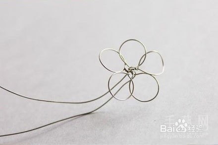 指甲油变身小清新花环