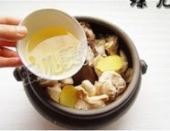 莲藕啤酒汽锅鸡的做法