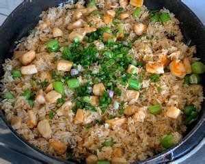 怎么做咸鱼鸡粒炒饭