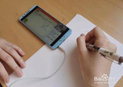 如何顺利通过科目一和科目四考试?