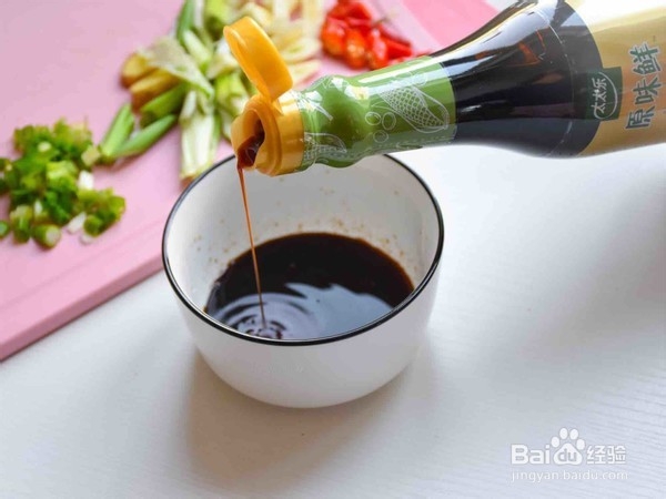 海带炖鱼的做法