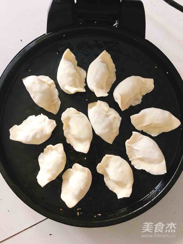 三鲜煎饺的做法