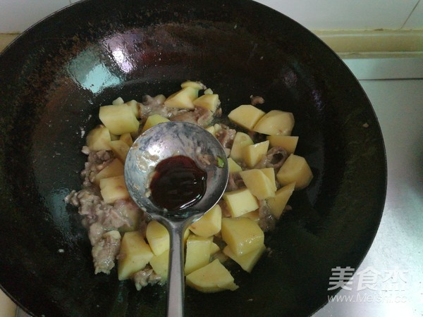 土豆牛肉的做法