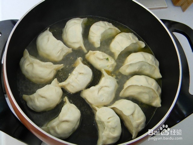 花样主食——苣荬菜鸡蛋水煎包