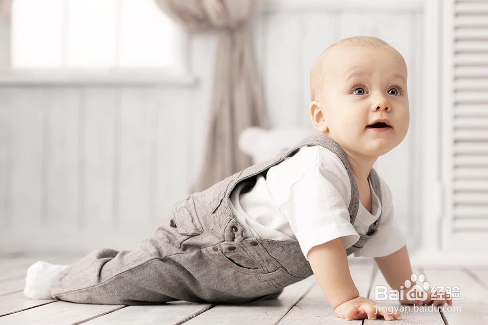 小孩为什么会咬指甲？