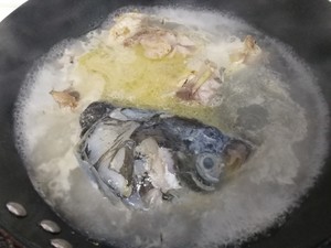 鱼头豆腐汤,简单易做零失败,鲜美得很