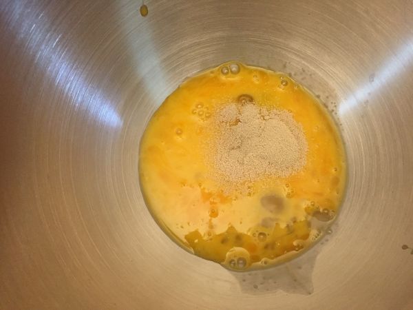 橄榄菜火腿面包