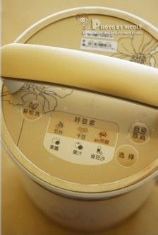 缓解头痛的核桃红枣糯米豆浆做法